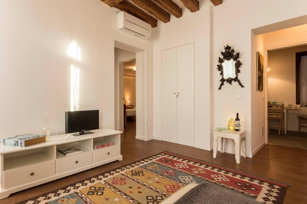 L'Altalena Di Francesca Apartment Venice Luaran gambar